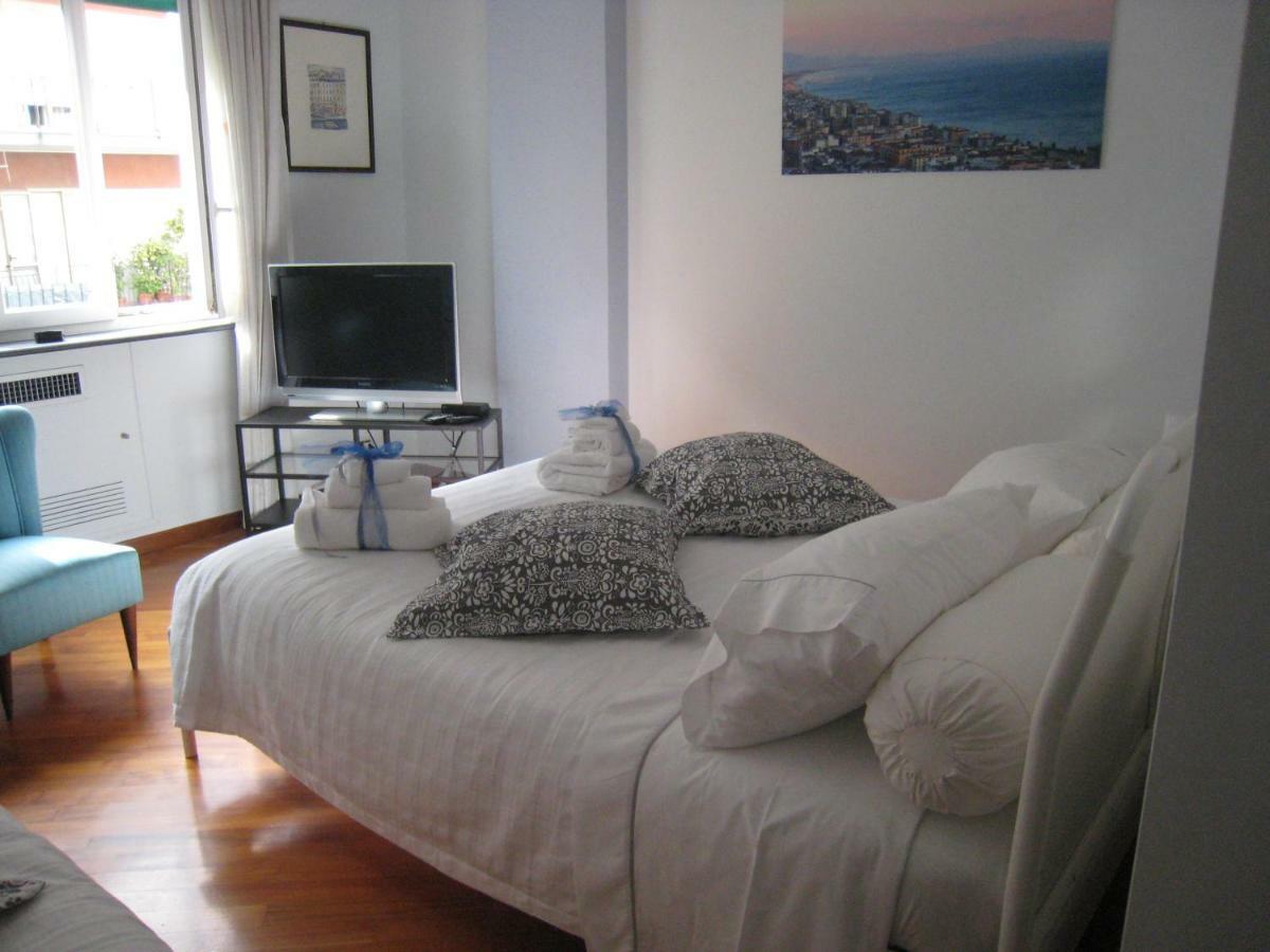 Dimora Tafuri Bed & Breakfast Salerno Luaran gambar